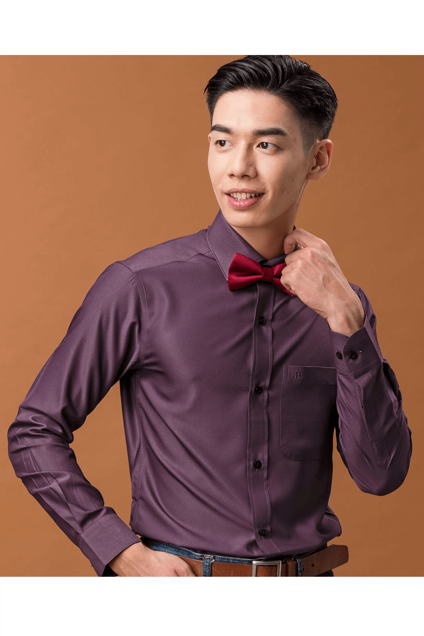 暗紫色細格紋素面長袖修身襯衫 / 抗皺 吸濕排汗<br />
